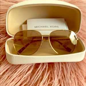 Aviator Michael Kors sunglasses